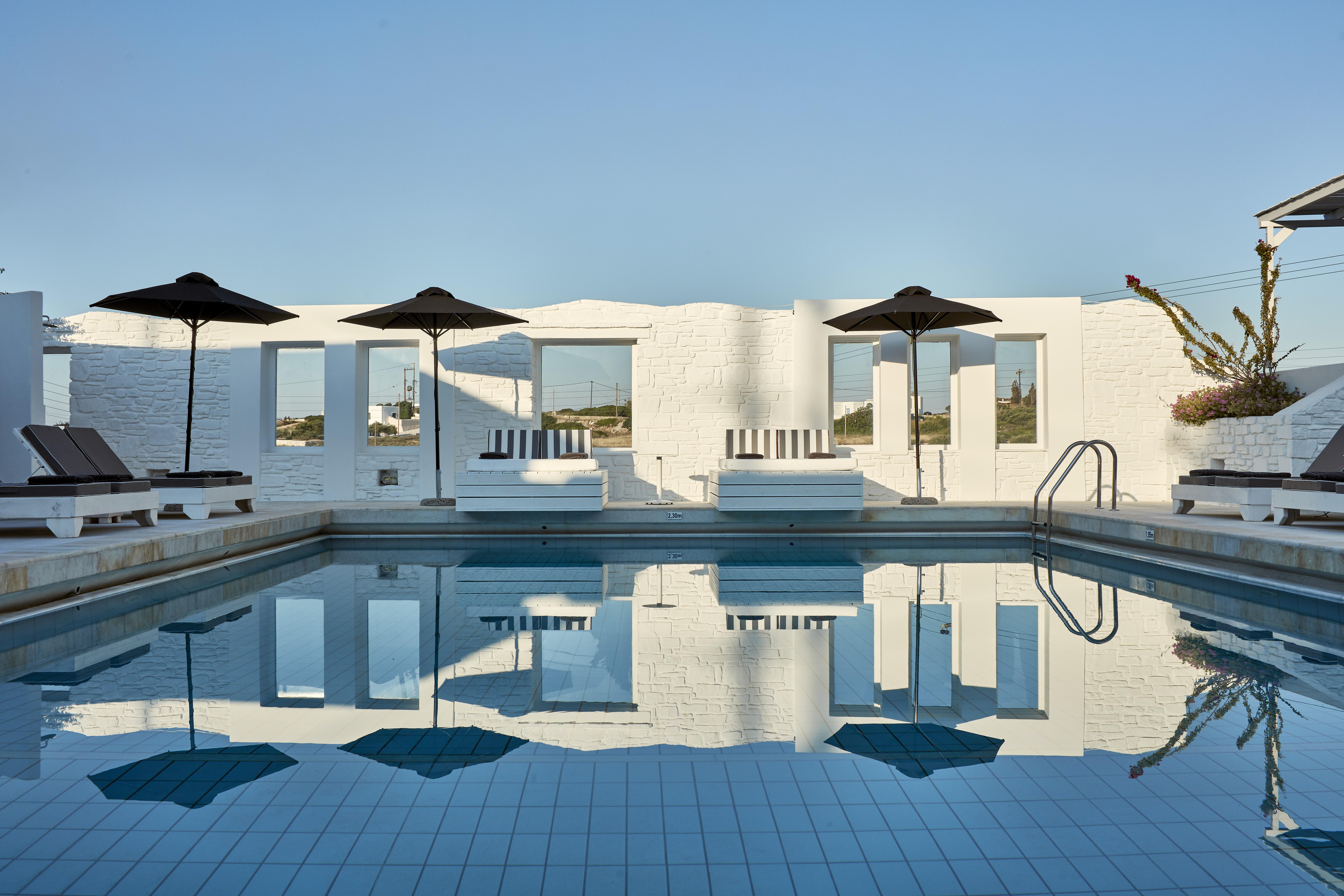 Hotel Mr And Mrs White Paros Nausa Exteriér fotografie