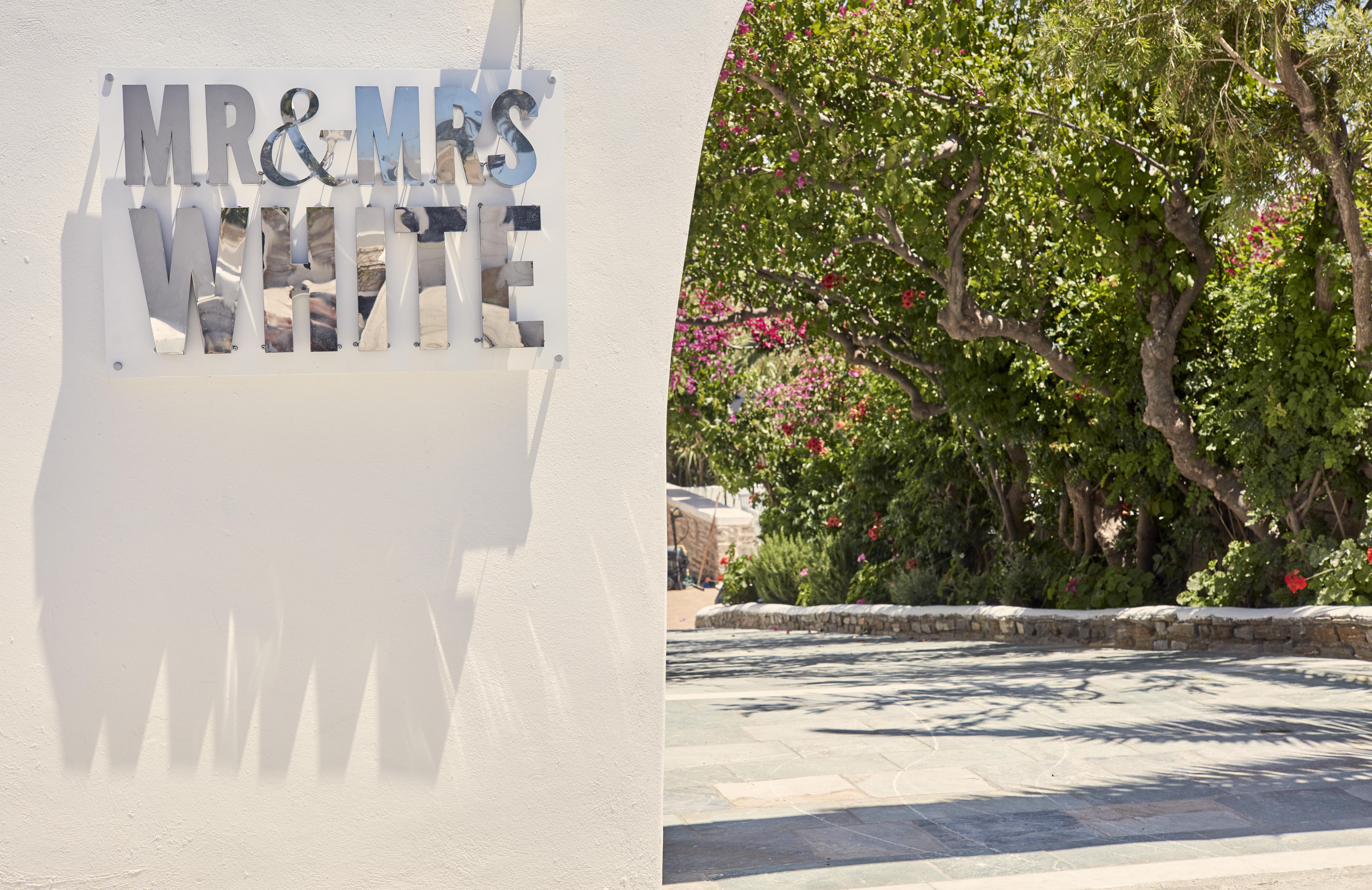 Hotel Mr And Mrs White Paros Nausa Exteriér fotografie