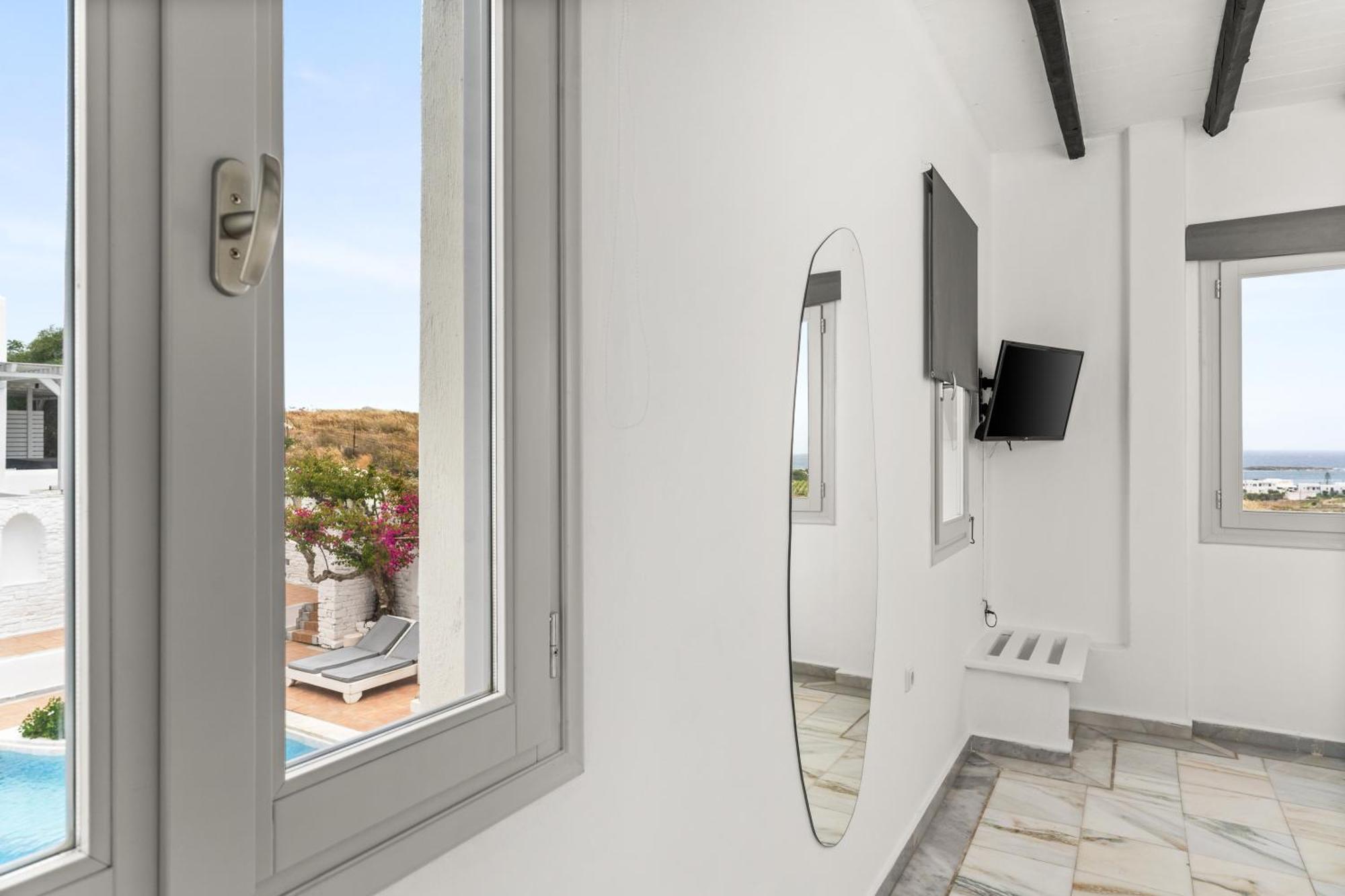 Hotel Mr And Mrs White Paros Nausa Exteriér fotografie