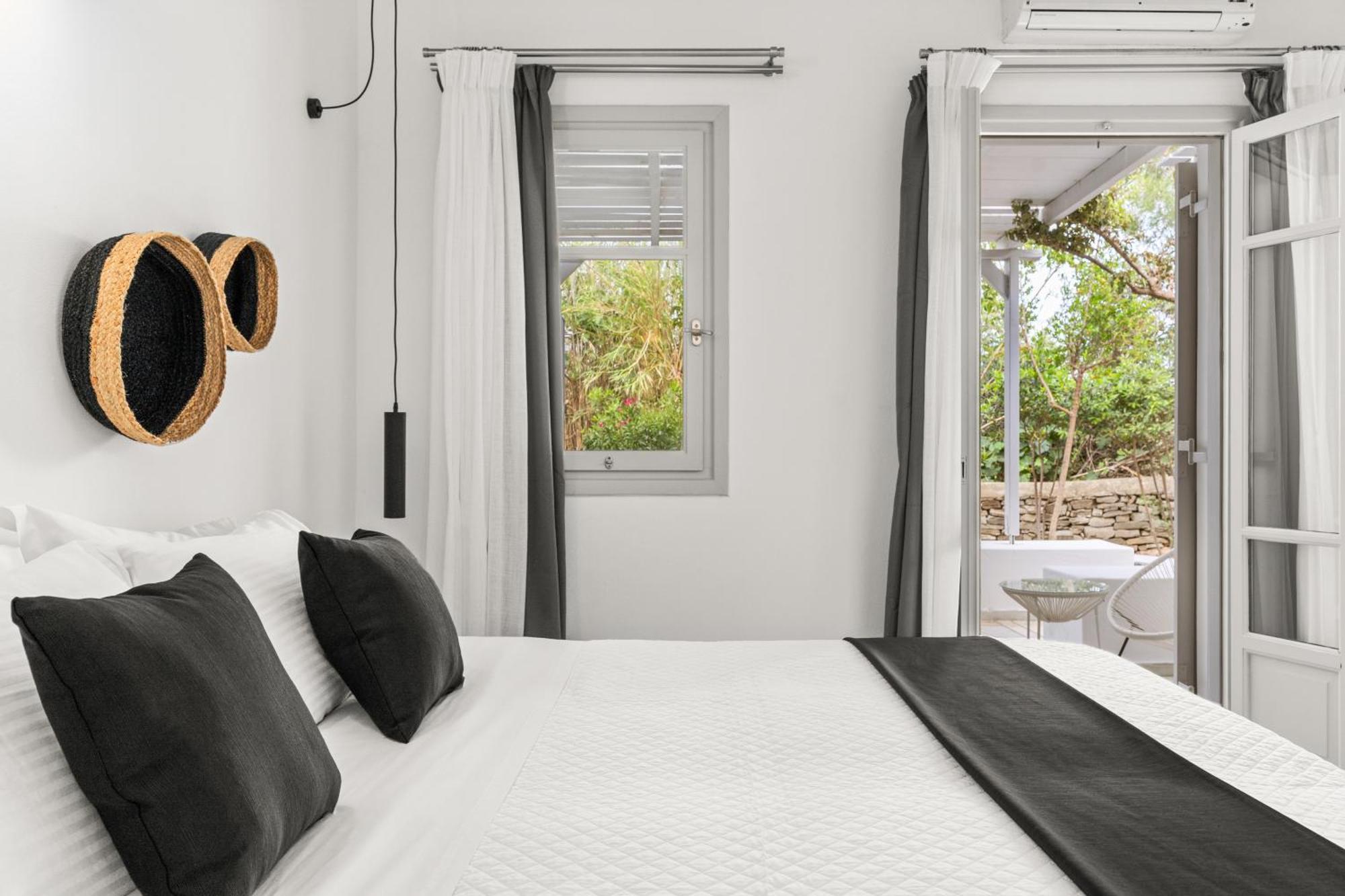 Hotel Mr And Mrs White Paros Nausa Exteriér fotografie